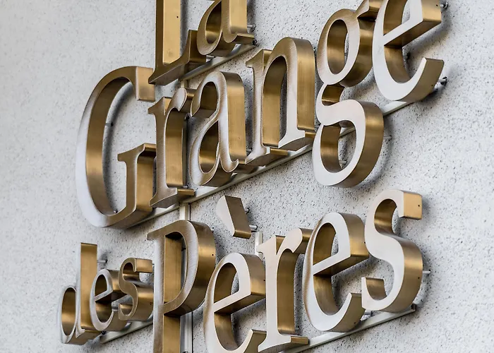 Aparthotel La Grange Des Peres